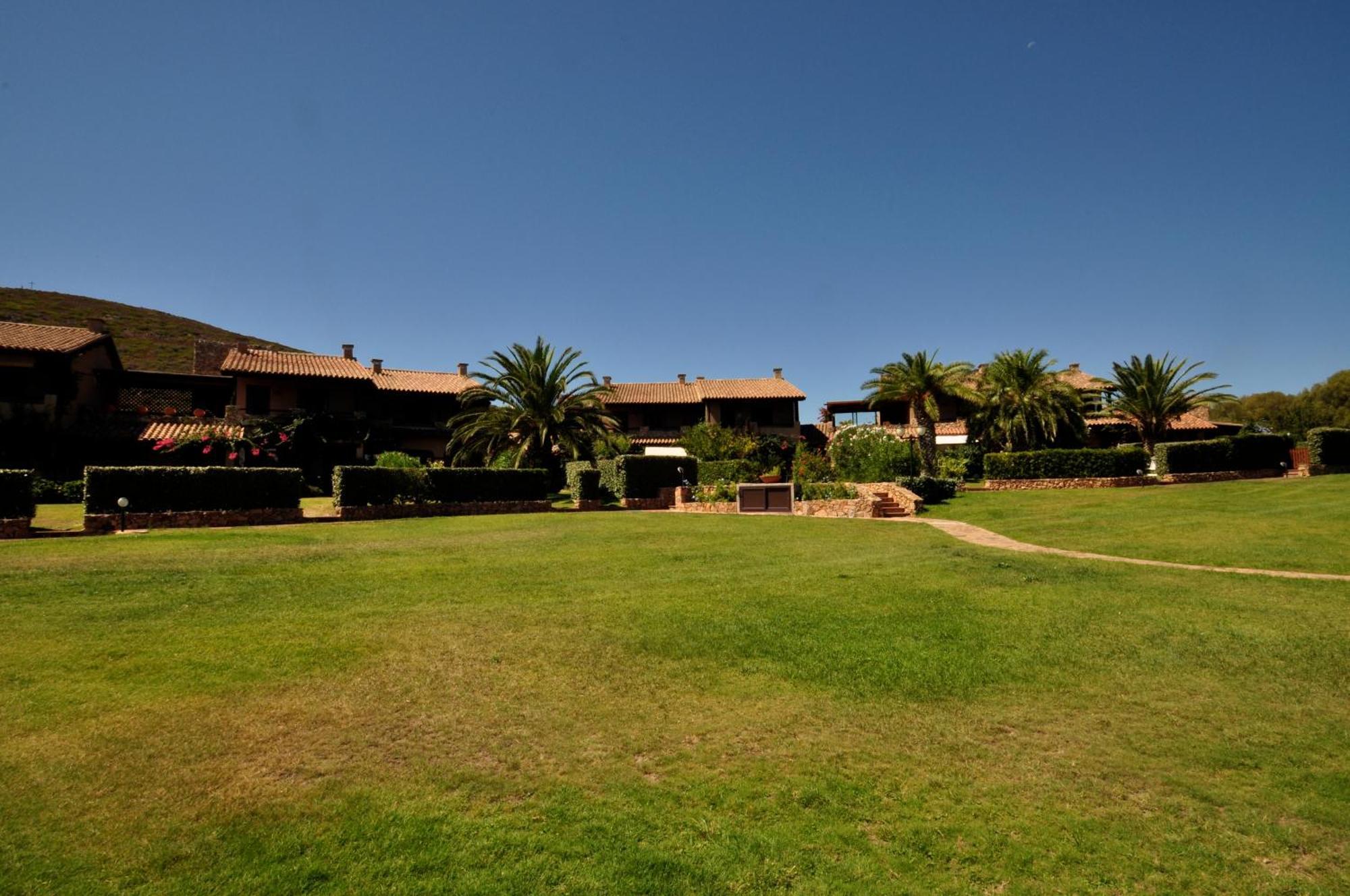 Appartamenti Residence Vela Blu Golfo Aranci Marinella  Exterior photo