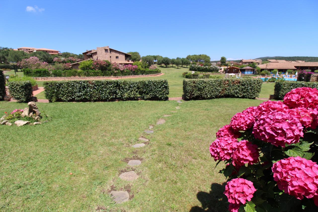 Appartamenti Residence Vela Blu Golfo Aranci Marinella  Exterior photo